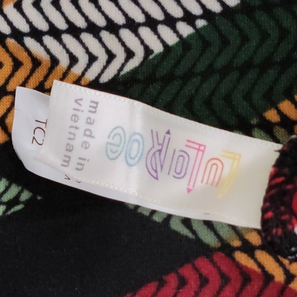 EUC Vintage LuLaRoe Christmas Holiday Leggings w/hidden penguins/trees size TC2 - Picture 3 of 6